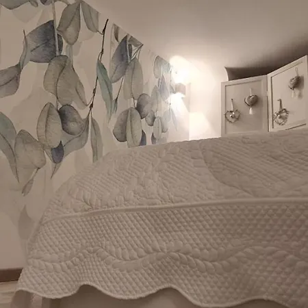 Di Paola Via Crisanzio Apartment